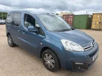 Used Citroën Berlingo Feel 99 HP (72 kW) 2017 Blue MPV
