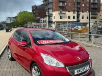 Used Peugeot 208 Allure 70 HP (51 kW) 2013 Red Hatchback
