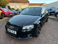 Usado Audi A3 Black Edition 200 CV (147 kW) 2012 Negro Utilitario