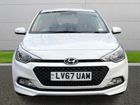 Used Hyundai i20 SE 84 HP (61 kW) 2017 White Hatchback
