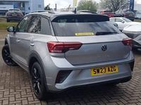 Używany VW T-Roc R-line 150 KM (110 kW) 2023 Srebrny SUV