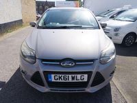Used Ford Focus Zetec 125 HP (91 kW) 2011 Silver Hatchback