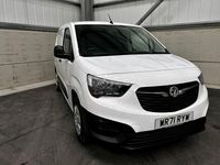 Begagnad Vauxhall Combo 100 HK (73 kW) 2022 Vit Minibuss