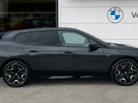 Usado BMW iX M Sport 384 kW (523 HP) 2022 Cinzento SUV