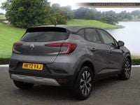 Begagnad Renault Captur Evolution 140 HK (102 kW) 2022 Grå SUV