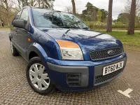 Używany Ford Fusion Style 80 KM (58 kW) 2010 Niebieski Hatchback