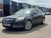 Used Vauxhall Insignia 160 HP (117 kW) 2011 Black Estate