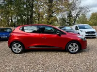 Used Renault Clio Dynamique 90 HP (66 kW) 2015 Red Hatchback