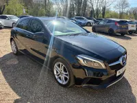 Begagnad Mercedes A180 Sport Edition 2018 Svart Halvkombi