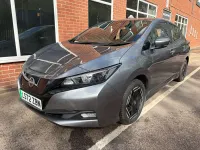 Gebraucht Nissan Leaf Acenta 110 kW (150 PS) 2022 Grau Kleinwagen