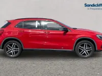 Used Mercedes GLA180 Urban 122 HP (89 kW) 2020 Red SUV