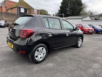 Begagnad Dacia Sandero Comfort 2021 Svart Halvkombi