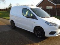 Usado Ford Transit Sport 100 HP (73 kW) 2018 Branco Van