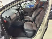 Used Renault Captur Dynamique 90 HP (66 kW) 2016 Cream/black SUV
