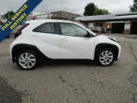 Used Toyota Aygo X PURE 72 HP (52 kW) 2023 White SUV