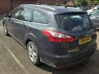 Begagnad Ford Focus Zetec 125 HK (91 kW) 2014 Grå Kombi