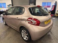 Second-hand Peugeot 208 Active 2012 Roz Hatchback