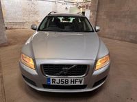 Używany Volvo V70 SE 2008 Srebrny Kombi