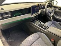 Used VW Passat R-line 150 HP (110 kW) 2024 White Estate