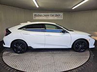 Used Honda Civic Sport 126 HP (92 kW) 2018 White Hatchback
