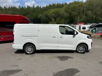 Used Vauxhall Vivaro Sportive 100 HP (73 kW) 2021 White MPV