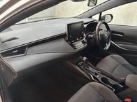 Used Toyota Corolla 122 HP (89 kW) 2021 Silver Estate