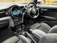 Begagnad Mini Cooper S Hatch 2022 Grå Halvkombi