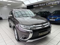 Usado Mitsubishi Outlander 147 HP (108 kW) 2017 Castanho SUV