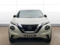 Usado Nissan Juke N-Connecta 114 HP (83 kW) 2023 Branco SUV