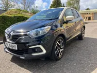 Used Renault Captur Iconic 90 HP (66 kW) 2018 Black/cream SUV