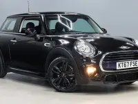 Usado Mini Cooper Hatch 136 CV (100 kW) 2017 Negro Utilitario