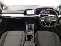 Used VW Golf VIII Life 110 HP (80 kW) 2023 White Estate