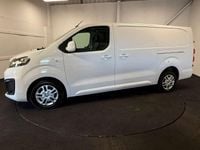 Used Vauxhall Vivaro Sportive 100 HP (73 kW) 2019 White MPV
