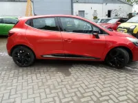 Usado Renault Clio IV Dynamique 90 CV (66 kW) 2013 Rojo Utilitario