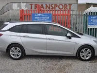 Used Vauxhall Astra Design Edition 105 HP (77 kW) 2018 Silver Estate