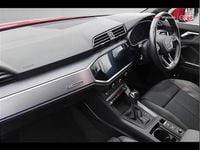 Begagnad Audi Q3 S-Line 150 HK (110 kW) 2022 Röd SUV