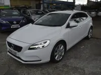 Used Volvo V40 Inscription 152 HP (111 kW) 2018 White Hatchback