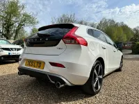 Used Volvo V40 R-Design 122 HP (89 kW) 2018 White Hatchback