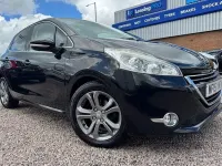 Used Peugeot 208 Allure 82 HP (60 kW) 2015 Black Hatchback
