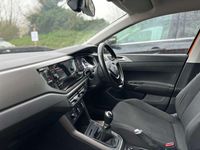 Used VW Polo SE 95 HP (69 kW) 2018 Orange Hatchback