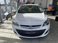 Used Vauxhall Astra Elite 2014 White Estate