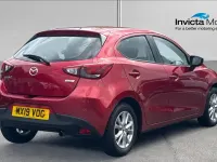 Used Mazda 2 88 HP (64 kW) 2019 Red Hatchback