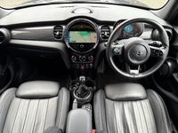 Used Mini Cooper Exclusive 136 HP (100 kW) 2021 Black Hatchback