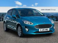 Usado Ford Fiesta Titanium 2019 Azul Utilitario