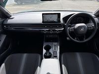 Używany Honda Civic Sport 2023 Szary Hatchback
