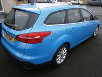 Usado Ford Focus Titanium 125 HP (91 kW) 2017 Azul Carrinha