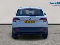 Used Skoda Karoq SE 115 HP (84 kW) 2020 White SUV