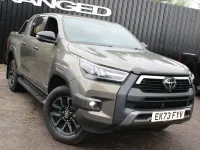Used Toyota HiLux Luxury 201 HP (147 kW) 2023 Bronze Pickup