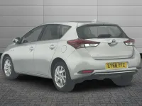 Used Toyota Auris Hybrid 136 HP (100 kW) 2018 Silver Hatchback