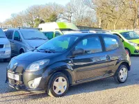 Begagnad Renault Twingo Extreme 2009 Svart Halvkombi